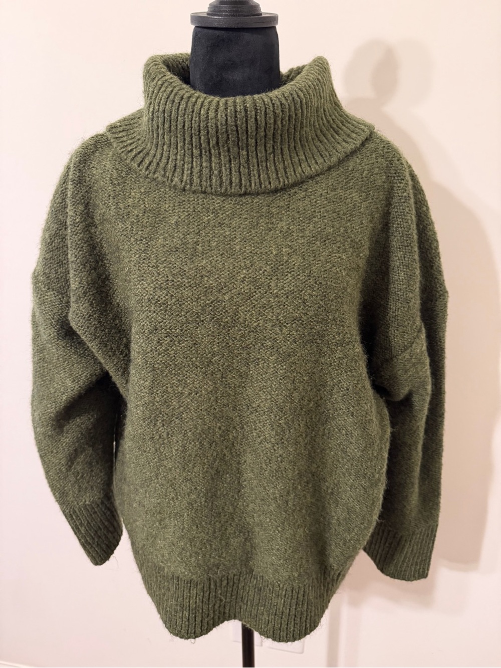 Banana Republic Olive Green Knit Sweater